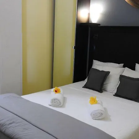 Flores 2 Holiday home *